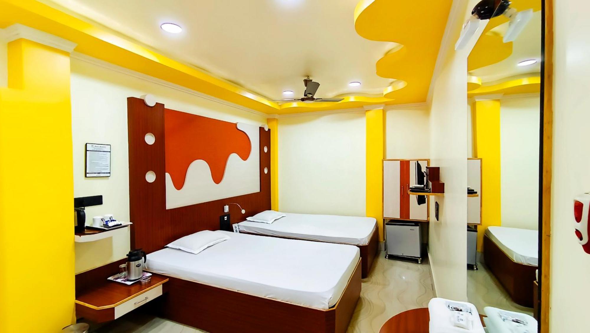 Hotel Samrat Baharampur Zewnętrze zdjęcie